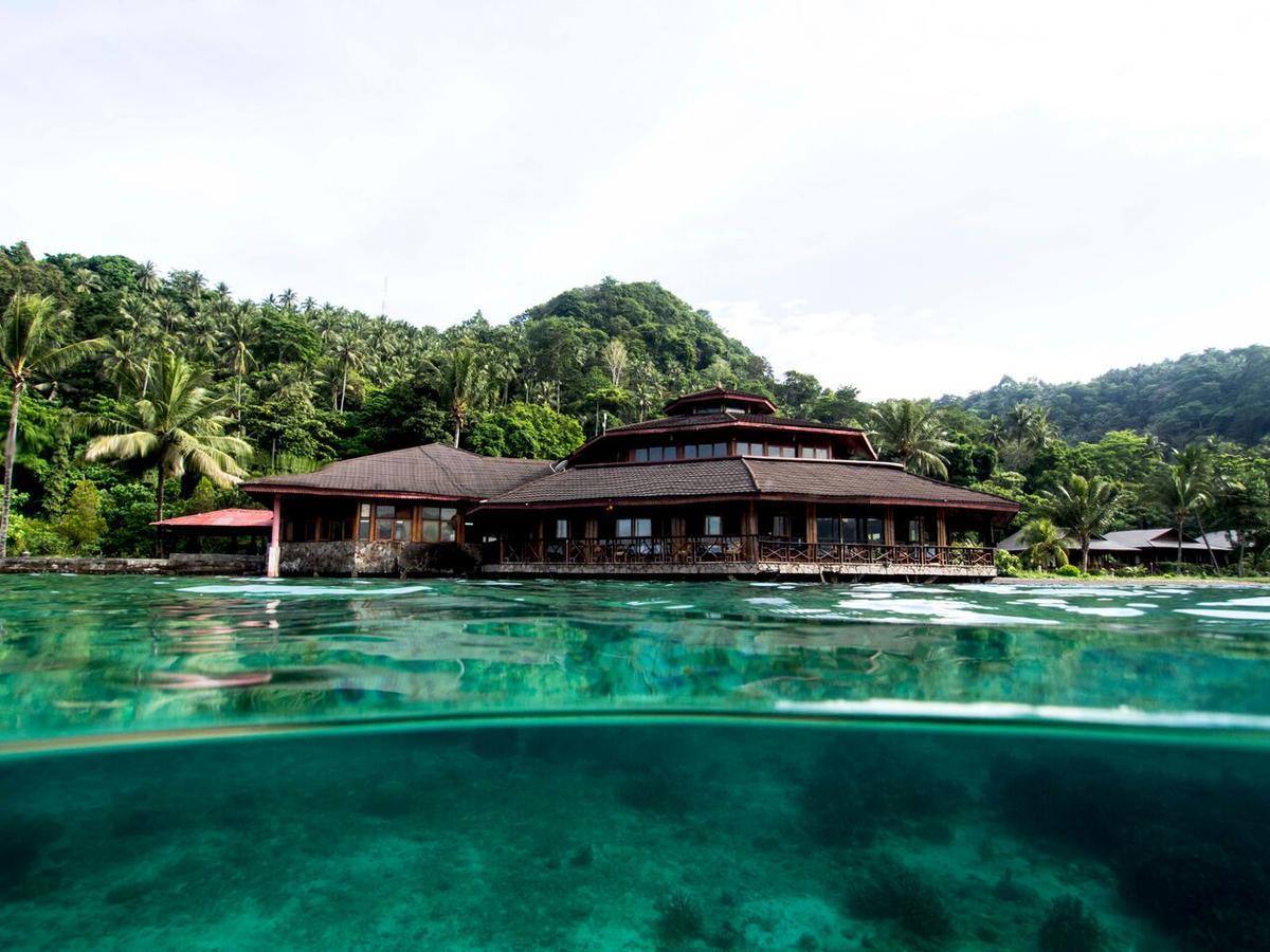 Kungkungan Bay Resort Bitung Exterior photo
