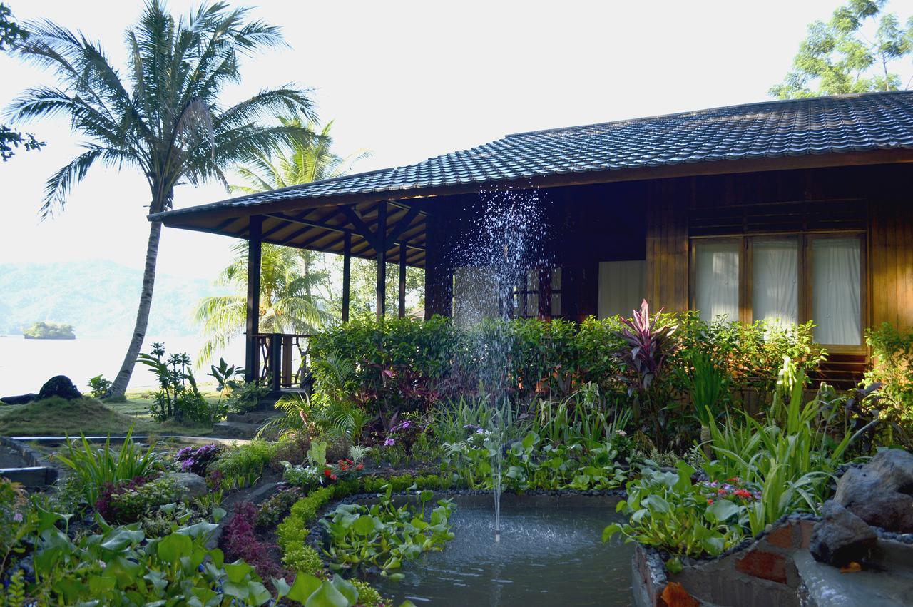 Kungkungan Bay Resort Bitung Exterior photo